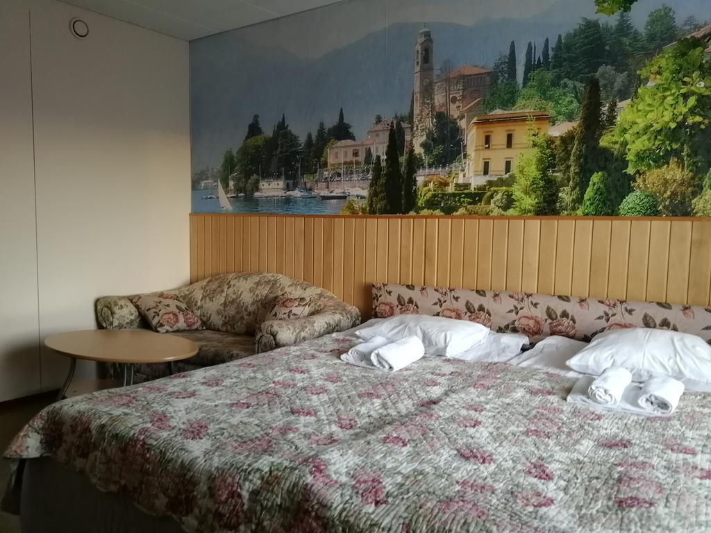 Hotel Villa Vanessa Siltakylä Екстериор снимка
