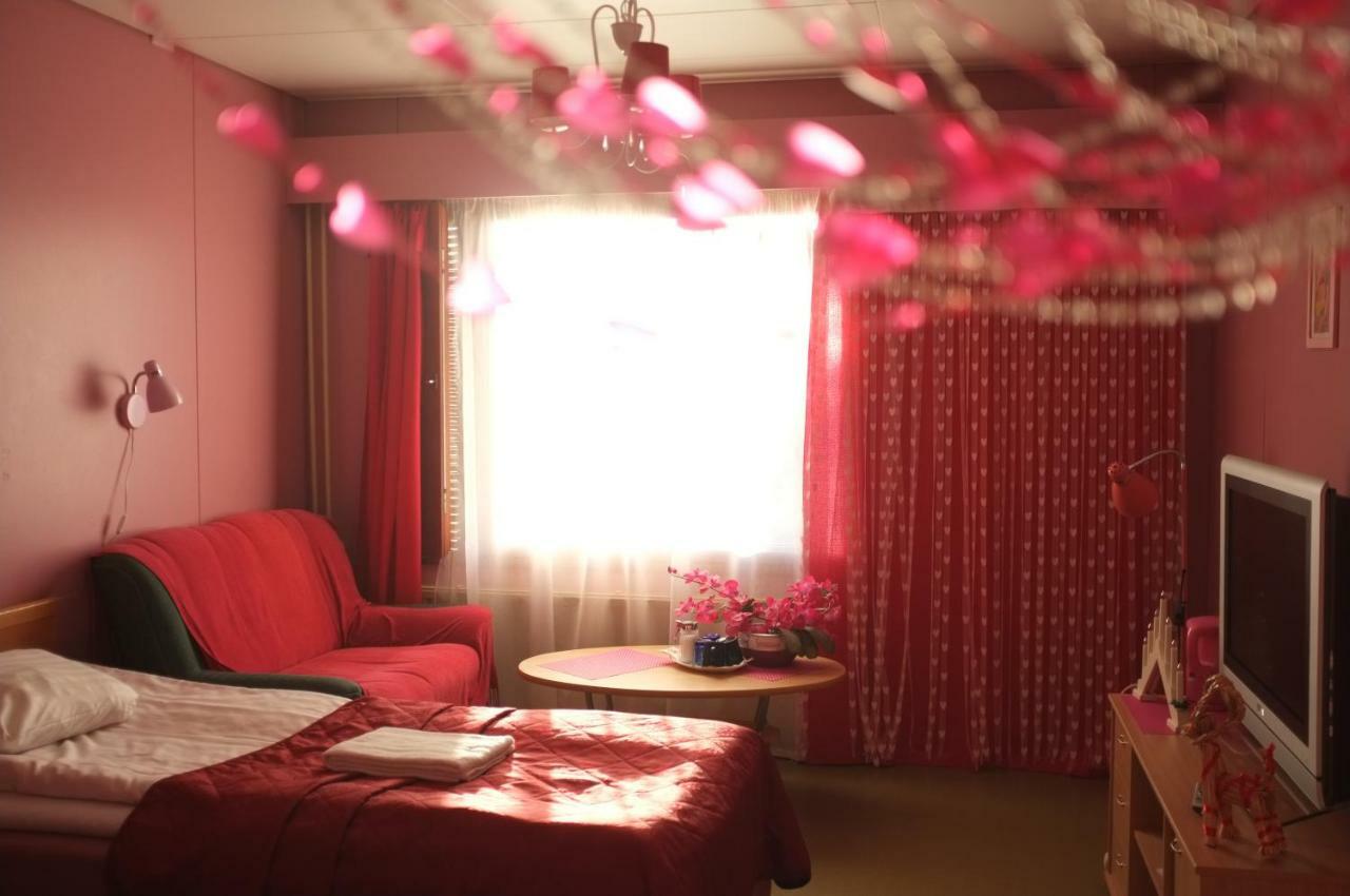 Hotel Villa Vanessa Siltakylä Екстериор снимка